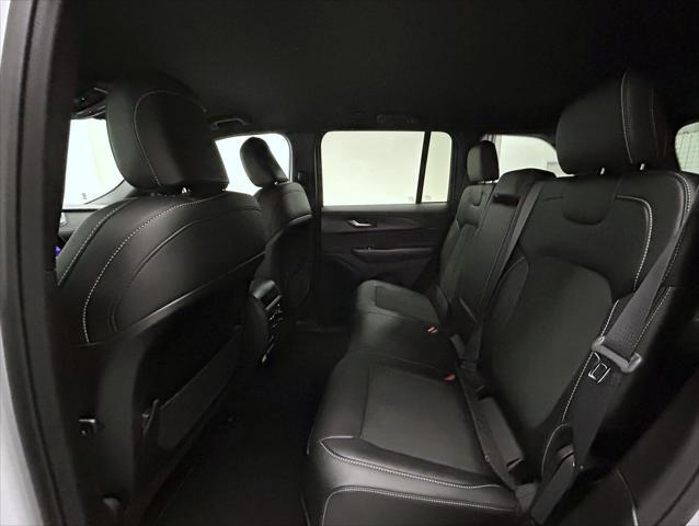 new 2025 Jeep Grand Cherokee car, priced at $40,104