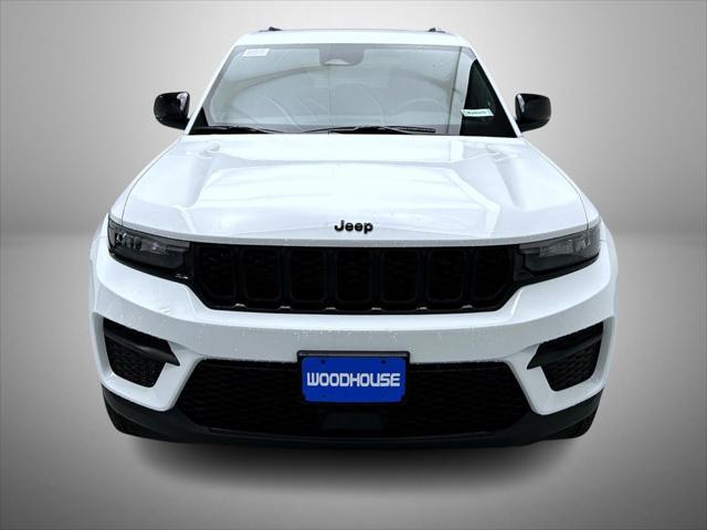 new 2025 Jeep Grand Cherokee car, priced at $40,104