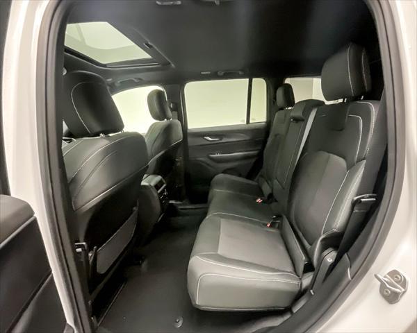 new 2025 Jeep Grand Cherokee car, priced at $35,726