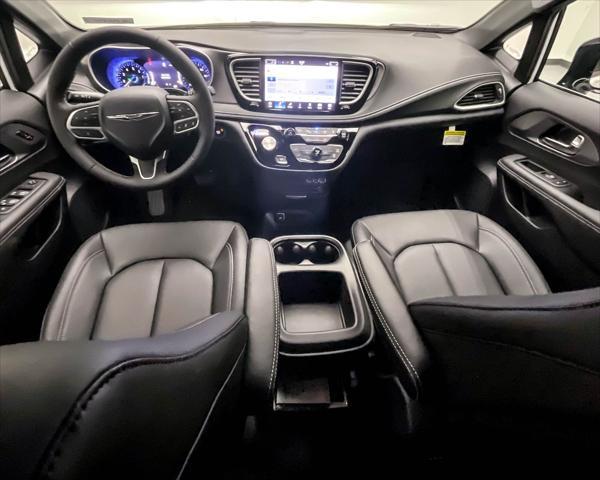 new 2025 Chrysler Pacifica car, priced at $46,104