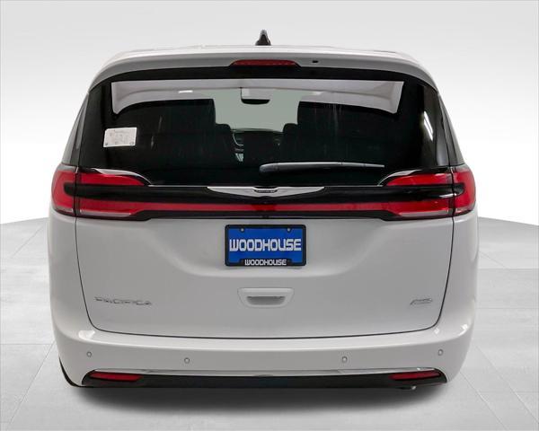 new 2025 Chrysler Pacifica car, priced at $46,104