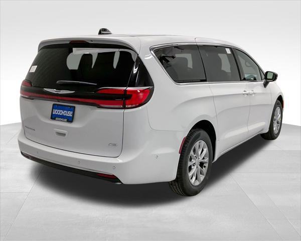 new 2025 Chrysler Pacifica car, priced at $46,104