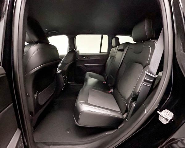 new 2025 Jeep Grand Cherokee car, priced at $40,730