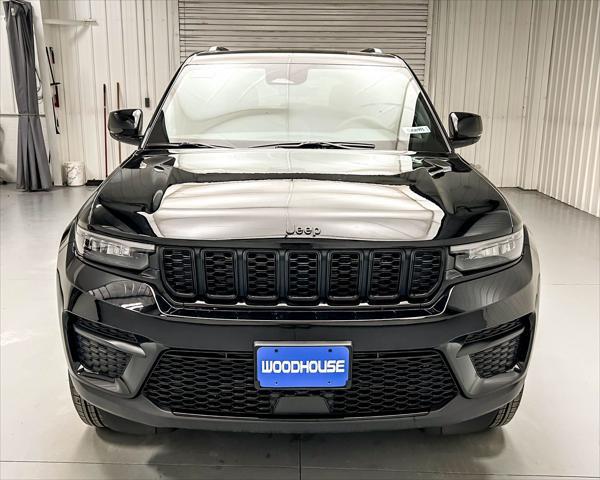 new 2025 Jeep Grand Cherokee car, priced at $40,499