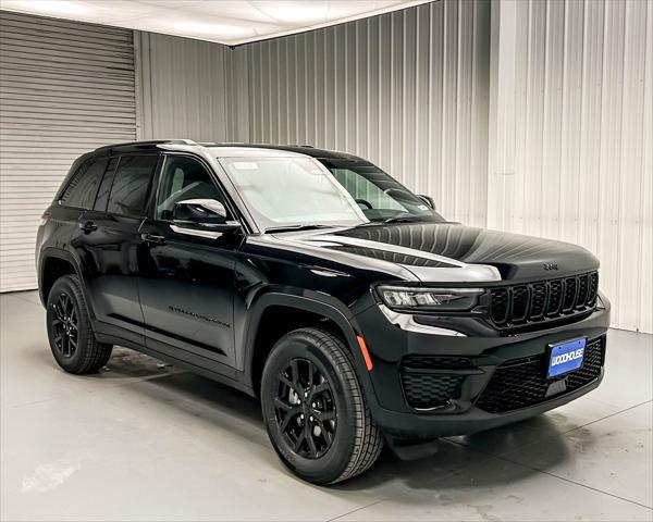 new 2025 Jeep Grand Cherokee car, priced at $40,499