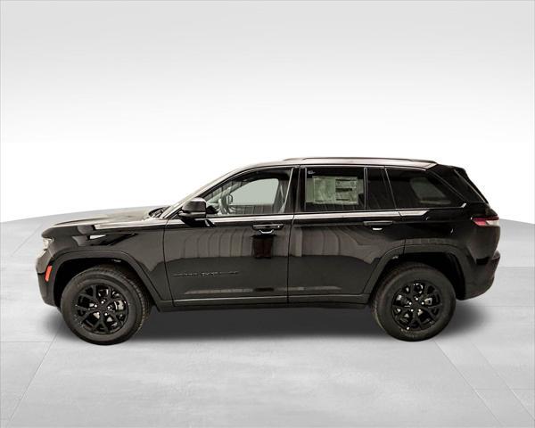 new 2025 Jeep Grand Cherokee car, priced at $40,730