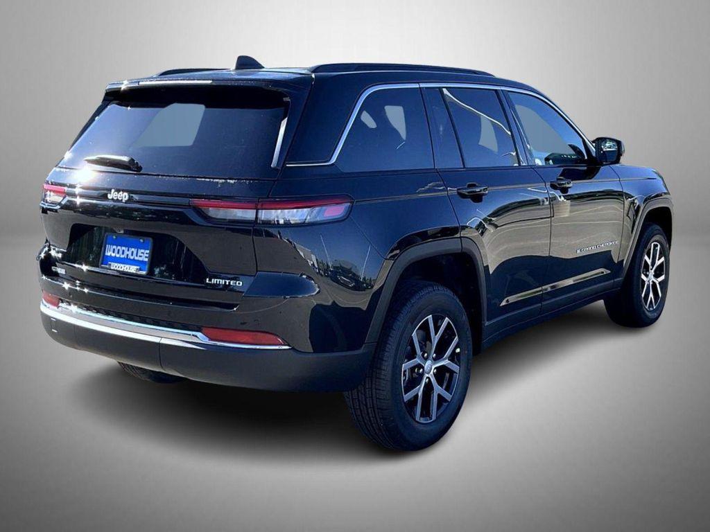 new 2025 Jeep Grand Cherokee car, priced at $40,549