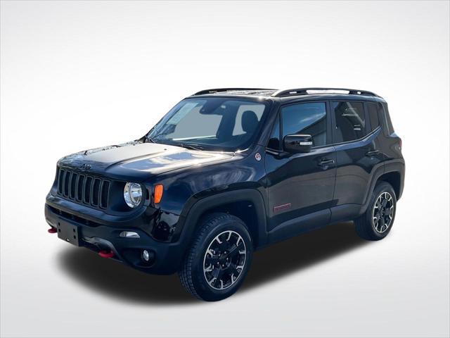 used 2023 Jeep Renegade car, priced at $25,304