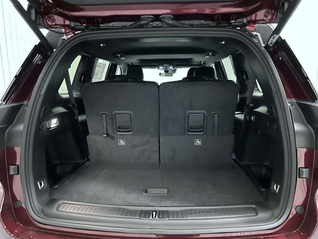 new 2025 Jeep Grand Cherokee L car, priced at $41,113