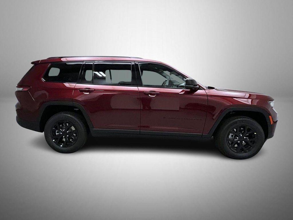 new 2025 Jeep Grand Cherokee L car, priced at $41,113