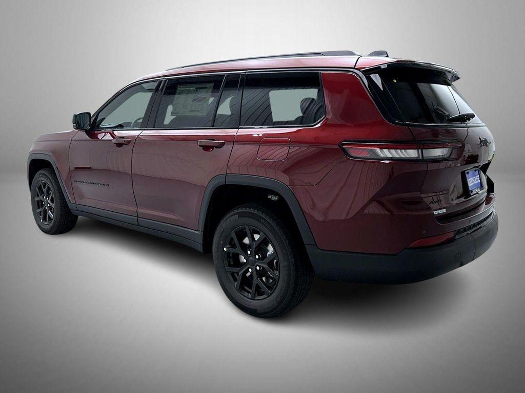 new 2025 Jeep Grand Cherokee L car, priced at $41,113