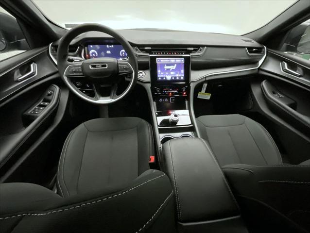 new 2025 Jeep Grand Cherokee car, priced at $37,742