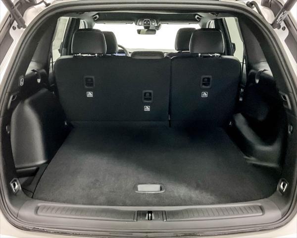 new 2025 Jeep Grand Cherokee car, priced at $40,194