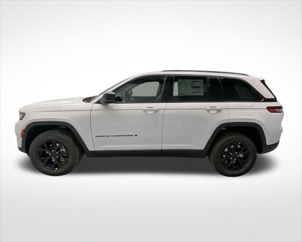 new 2025 Jeep Grand Cherokee car, priced at $39,904