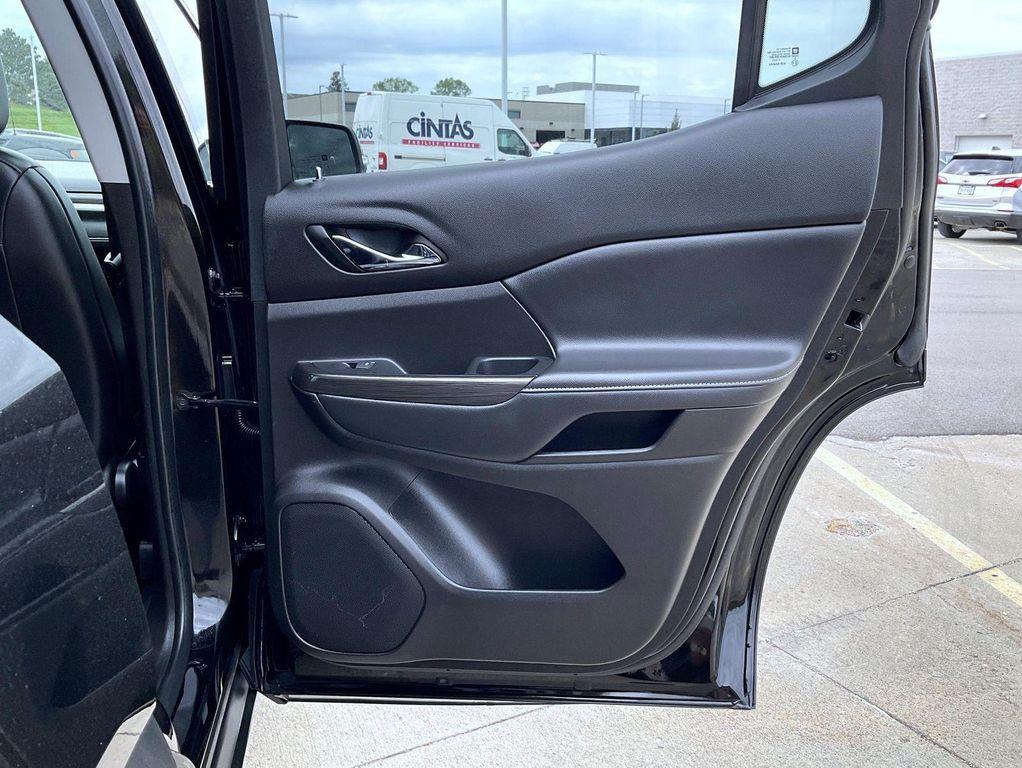 used 2023 GMC Acadia car, priced at $29,236