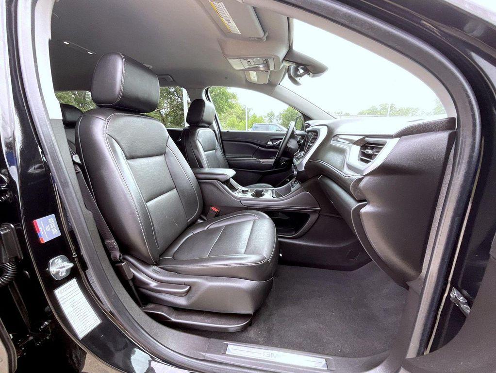 used 2023 GMC Acadia car, priced at $29,236