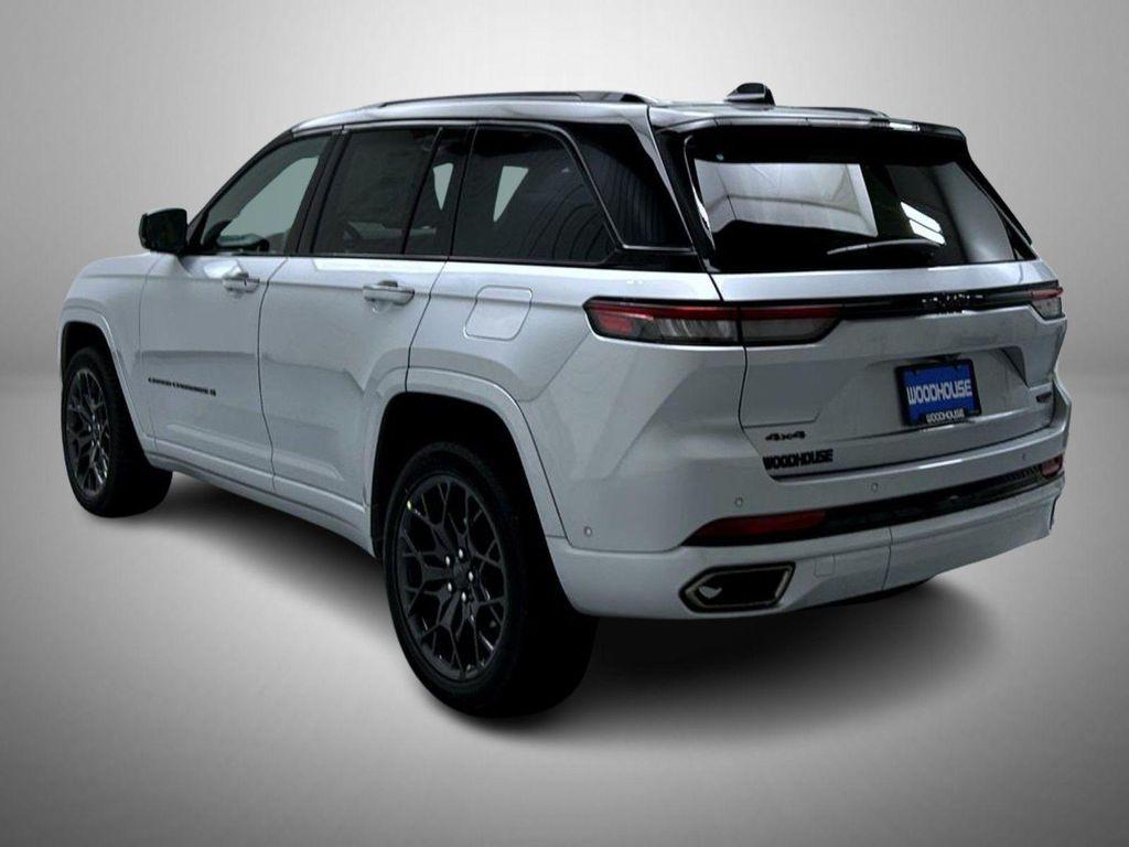 new 2025 Jeep Grand Cherokee car, priced at $58,724