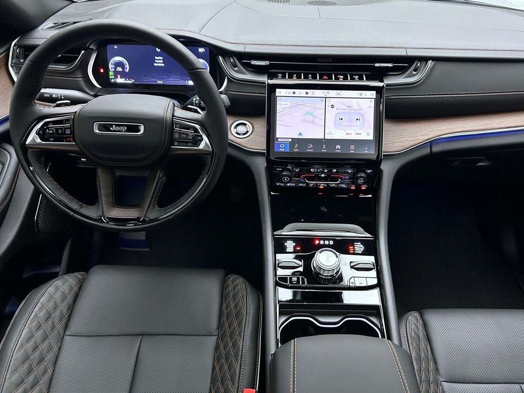 new 2025 Jeep Grand Cherokee car, priced at $58,724