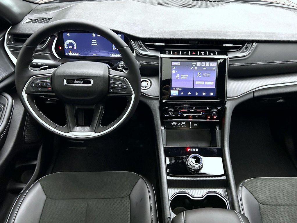new 2025 Jeep Grand Cherokee L car, priced at $40,938