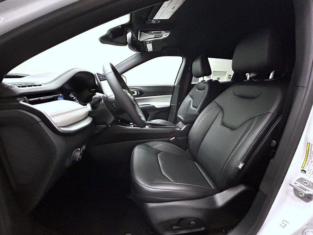 new 2025 Jeep Compass car, priced at $29,516