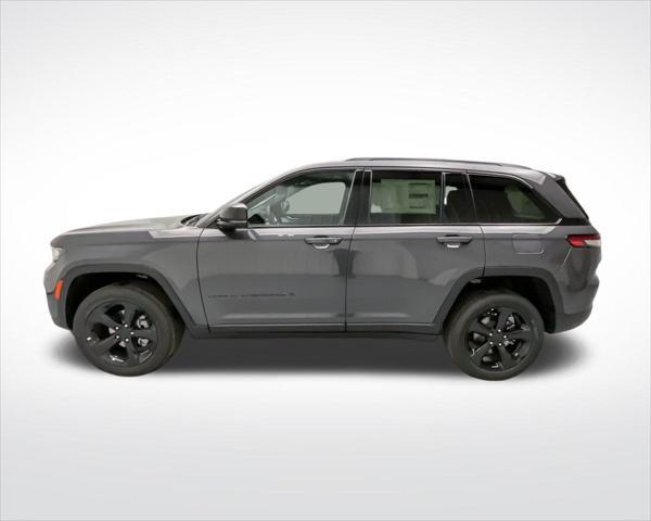 new 2025 Jeep Grand Cherokee car, priced at $41,270