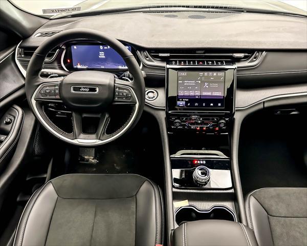 new 2025 Jeep Grand Cherokee L car, priced at $43,140