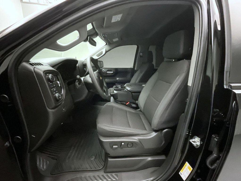 used 2024 Chevrolet Silverado 1500 car, priced at $40,291