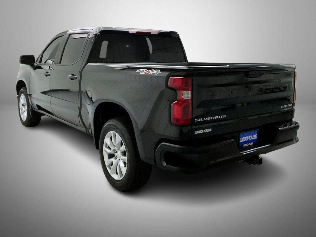 used 2024 Chevrolet Silverado 1500 car, priced at $40,291
