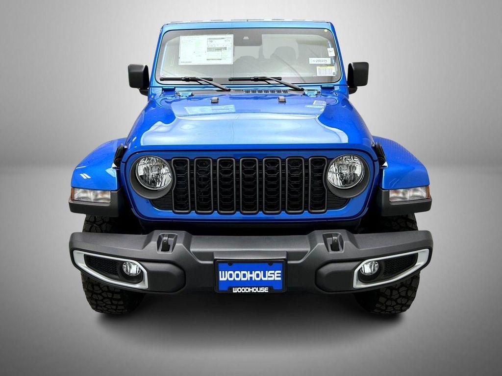 new 2025 Jeep Gladiator car, priced at $44,552