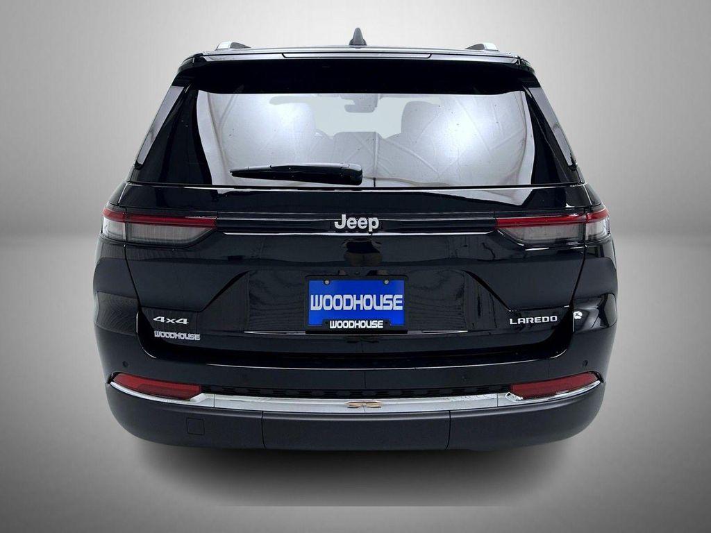 new 2025 Jeep Grand Cherokee car, priced at $35,500