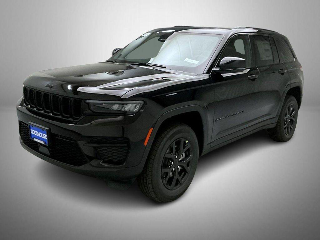 new 2025 Jeep Grand Cherokee car, priced at $39,188
