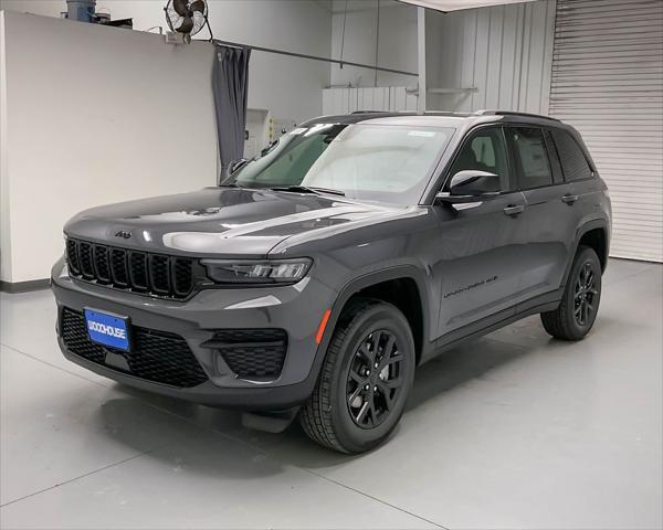 new 2025 Jeep Grand Cherokee car, priced at $40,699