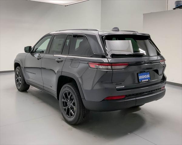 new 2025 Jeep Grand Cherokee car, priced at $40,699