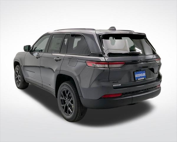 new 2025 Jeep Grand Cherokee car, priced at $40,699
