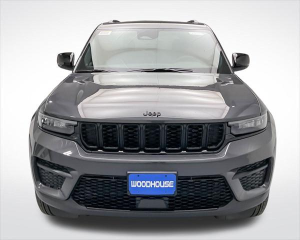 new 2025 Jeep Grand Cherokee car, priced at $40,699
