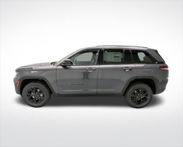 new 2025 Jeep Grand Cherokee car, priced at $40,699