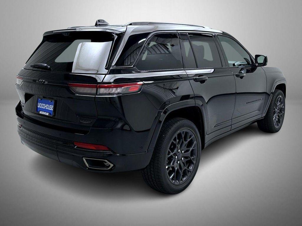 new 2025 Jeep Grand Cherokee car, priced at $69,474
