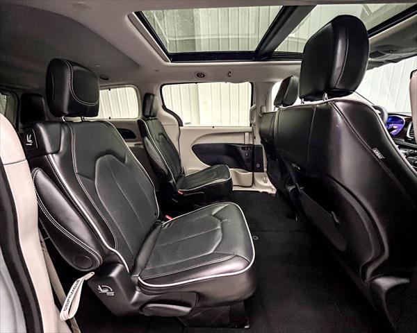 used 2024 Chrysler Pacifica car, priced at $39,027