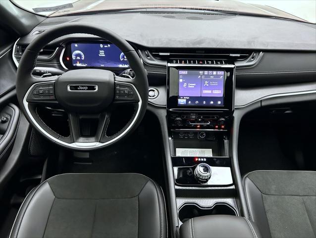 new 2025 Jeep Grand Cherokee L car, priced at $42,871