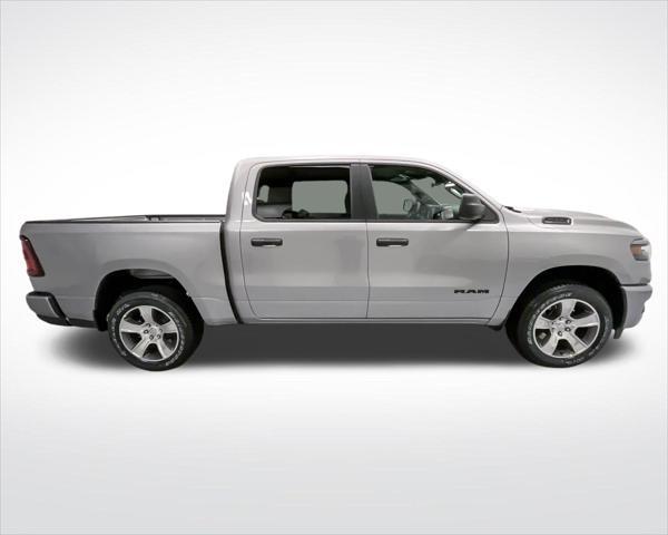 new 2025 Ram 1500 car, priced at $45,672