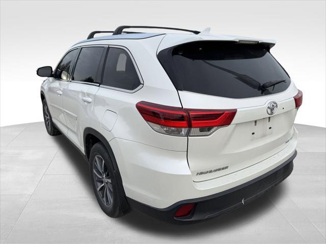 used 2019 Toyota Highlander car, priced at $27,466