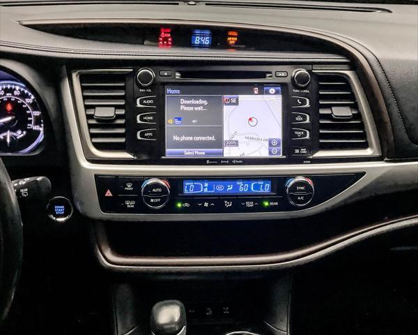 used 2019 Toyota Highlander car, priced at $27,466