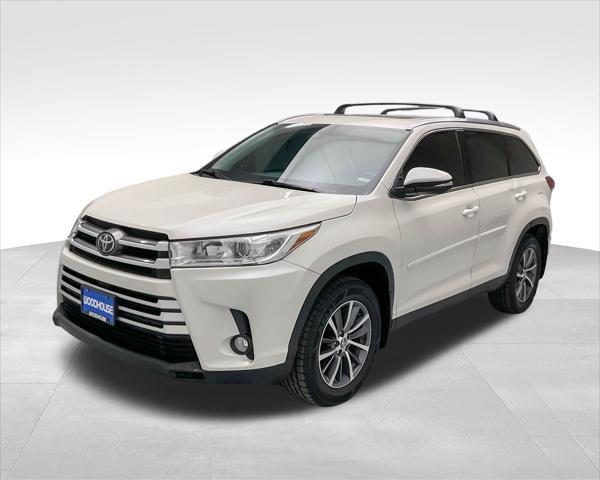 used 2019 Toyota Highlander car, priced at $27,466