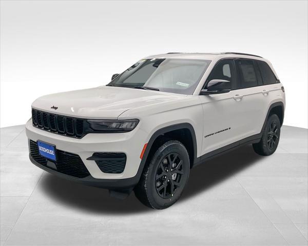 new 2025 Jeep Grand Cherokee car, priced at $40,885