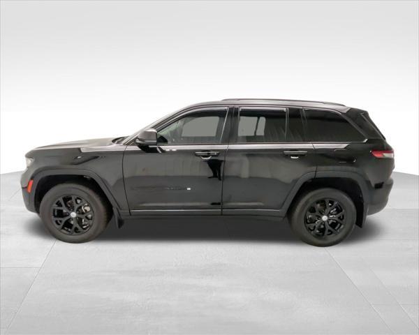 used 2022 Jeep Grand Cherokee car, priced at $29,655