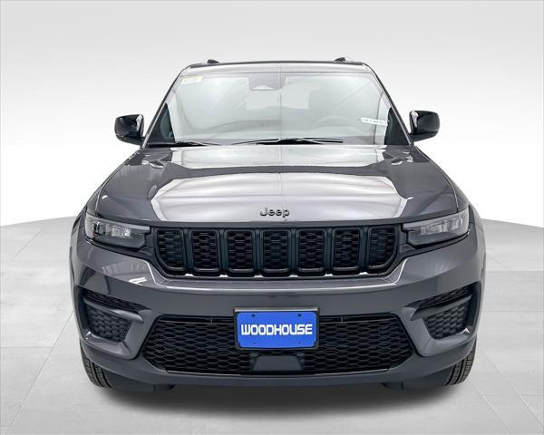 new 2025 Jeep Grand Cherokee car, priced at $40,180
