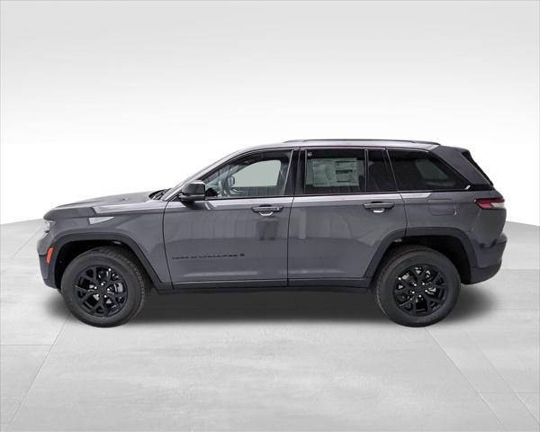 new 2025 Jeep Grand Cherokee car, priced at $40,180