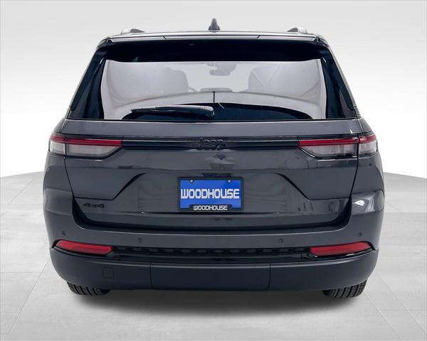new 2025 Jeep Grand Cherokee car, priced at $40,180