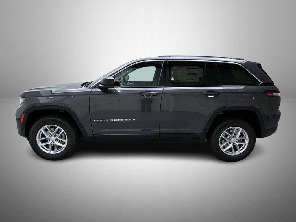 new 2025 Jeep Grand Cherokee car, priced at $35,566