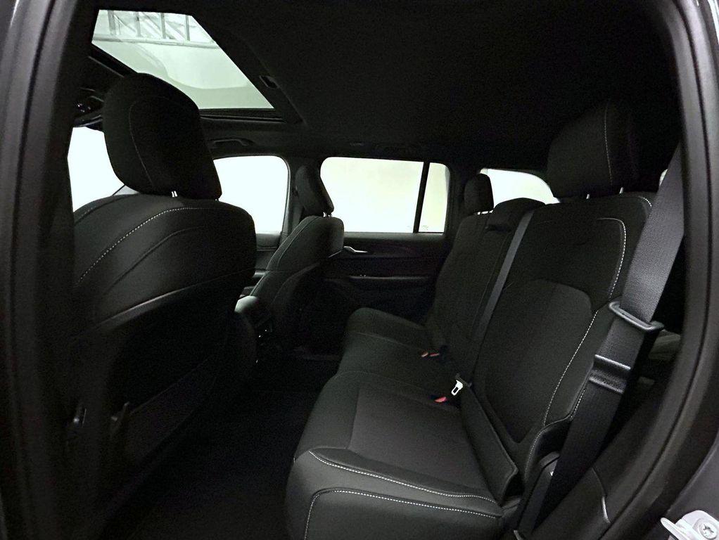 new 2025 Jeep Grand Cherokee car, priced at $35,566
